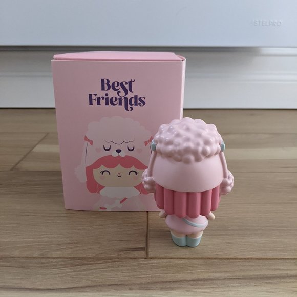 Momiji Best Friends Hand Numbered Collector's Designer Toy - Picture 3 of 3